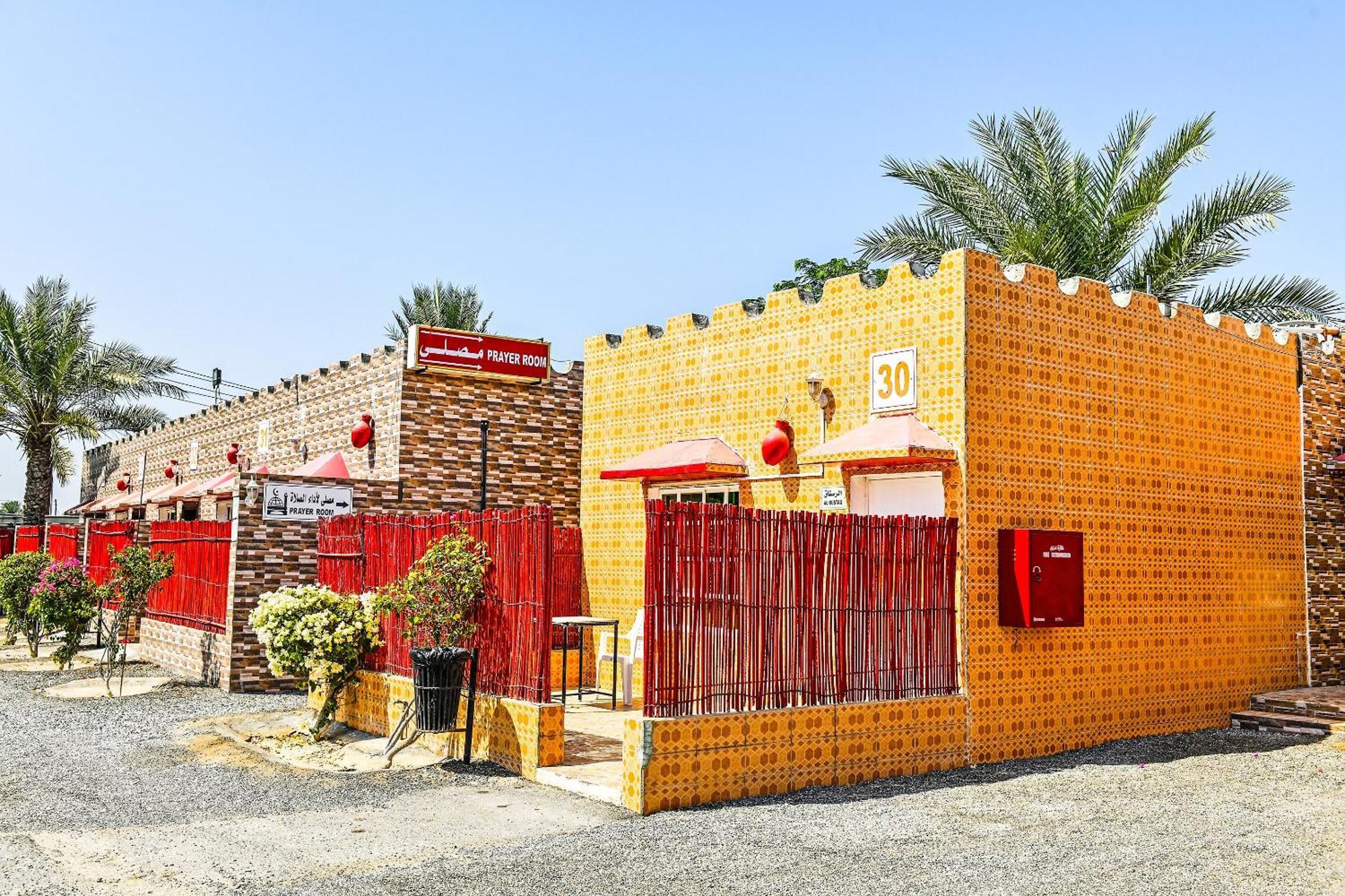 Oyo 138 Gulf Sand Motel Barka Exterior foto